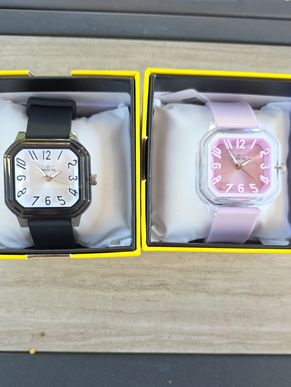 735.  Pair Of Unisex Invicta Watches
